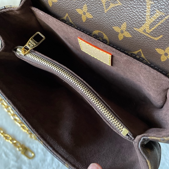 Louis Vuitton East West Pochette Metis - Picture 8 of 13